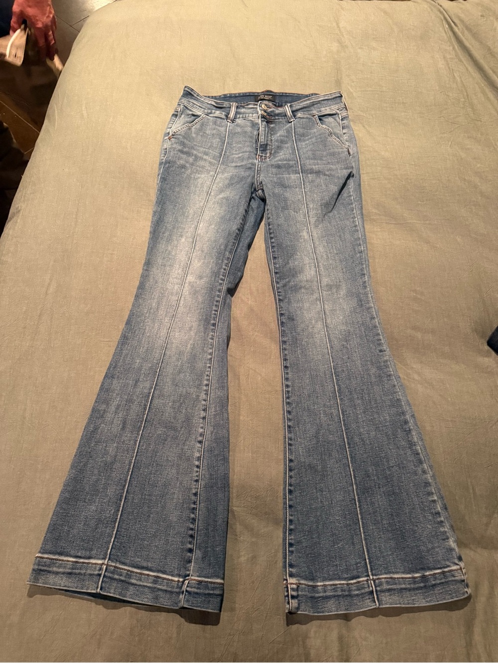 Judy Blue Light Blue Flared Jeans with Front Seams